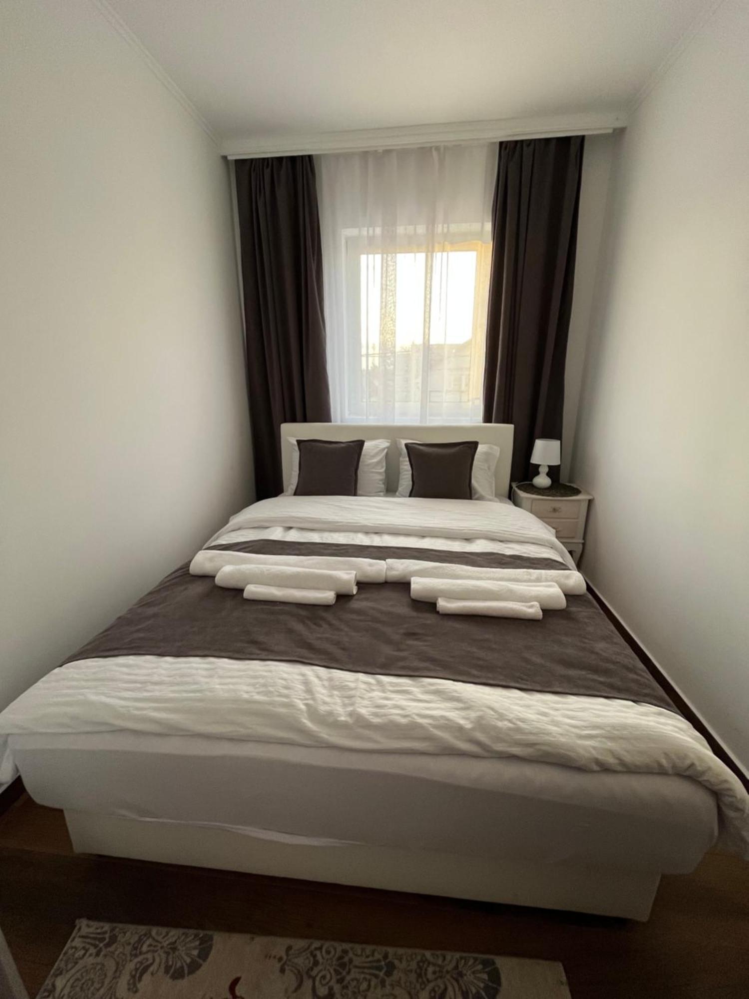 Airport Sky Apartments Lux Belgrade Exterior photo